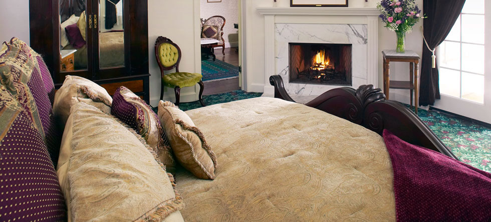 victorian-suite-bed