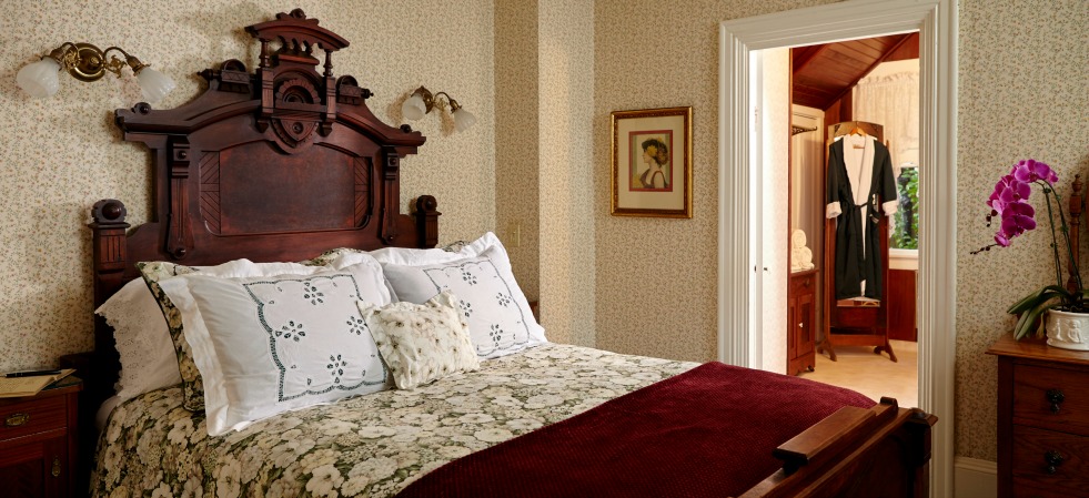 Romantic Mendocino Coast Lodging