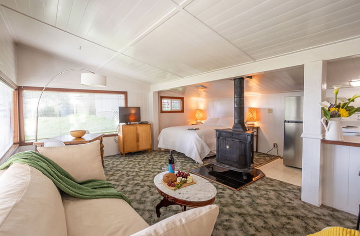 Mendocino Cottages - Quail Cottage